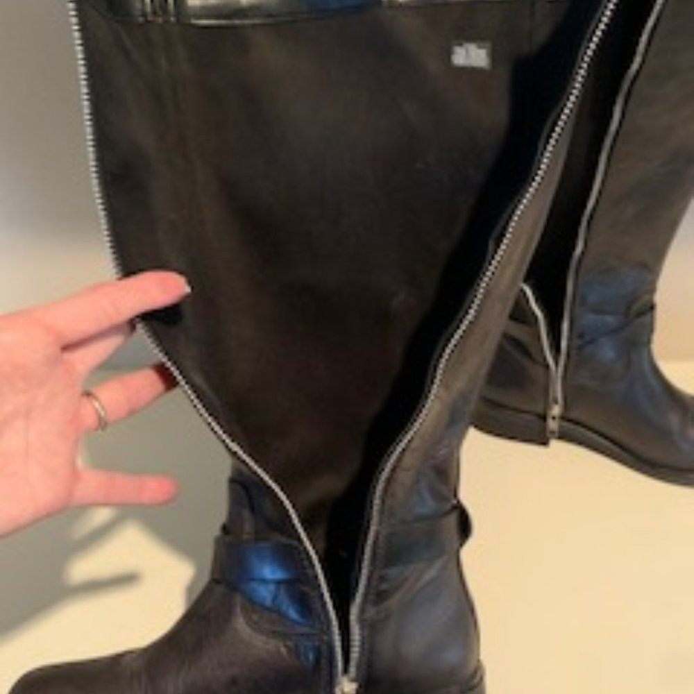 Black Riding Boots - Picture 5 of 8